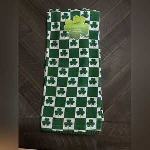 Green and White Shamrock Kitchen Towels